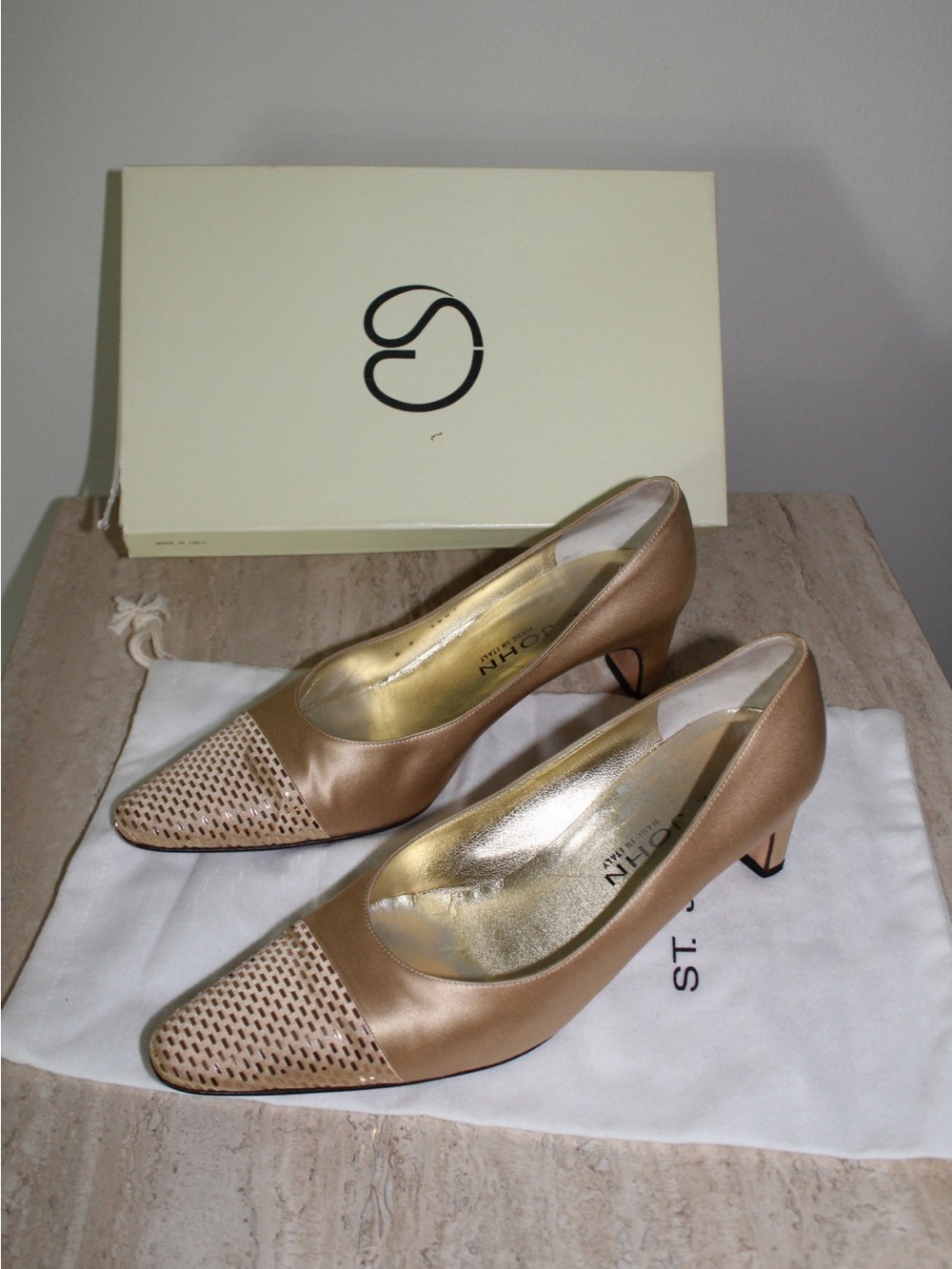 St. John Gold Heels Size 8B